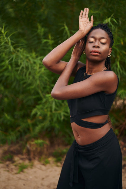 Black cropped tops - Cut-out tops - Tie-up tops - Yoga tops - Festival tops - Dance tops